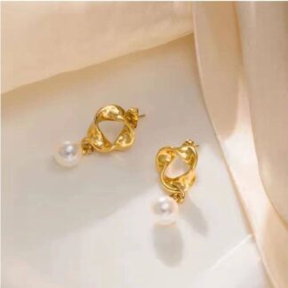 Pearl Drop Earrings