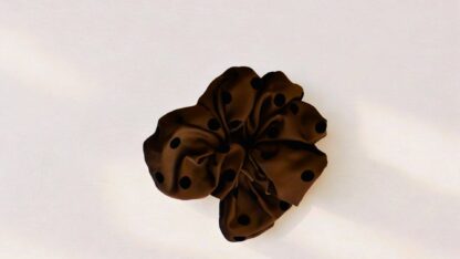 Vintage Dot Scrunchies - Image 2