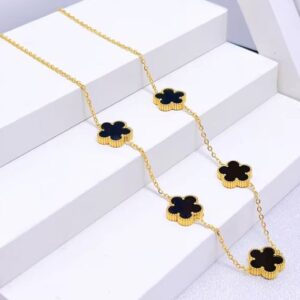 Leaf Clover Necklace